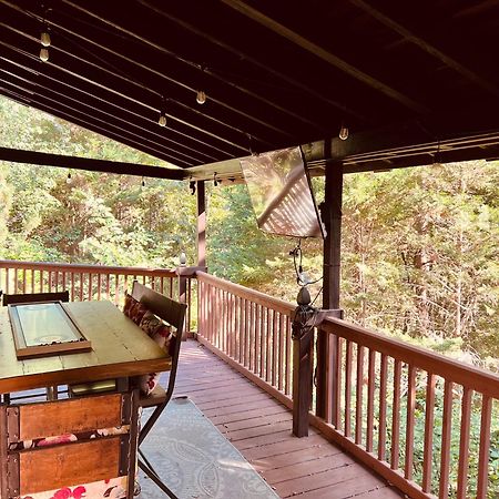 Tiny House, Wifi,Hot Tub,Secluded Villa Cosby ภายนอก รูปภาพ